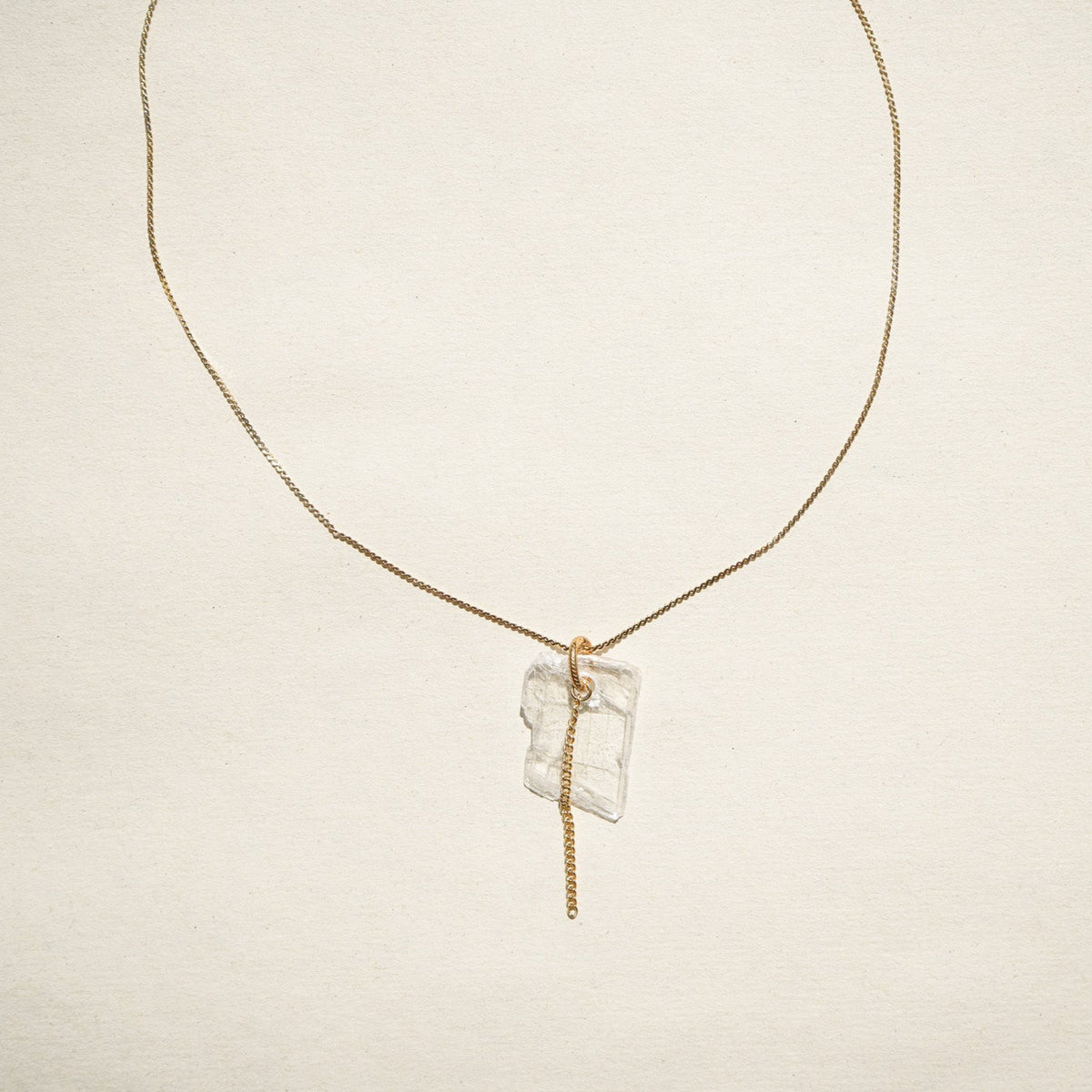 Tiny clarity necklace - Twisted Silver