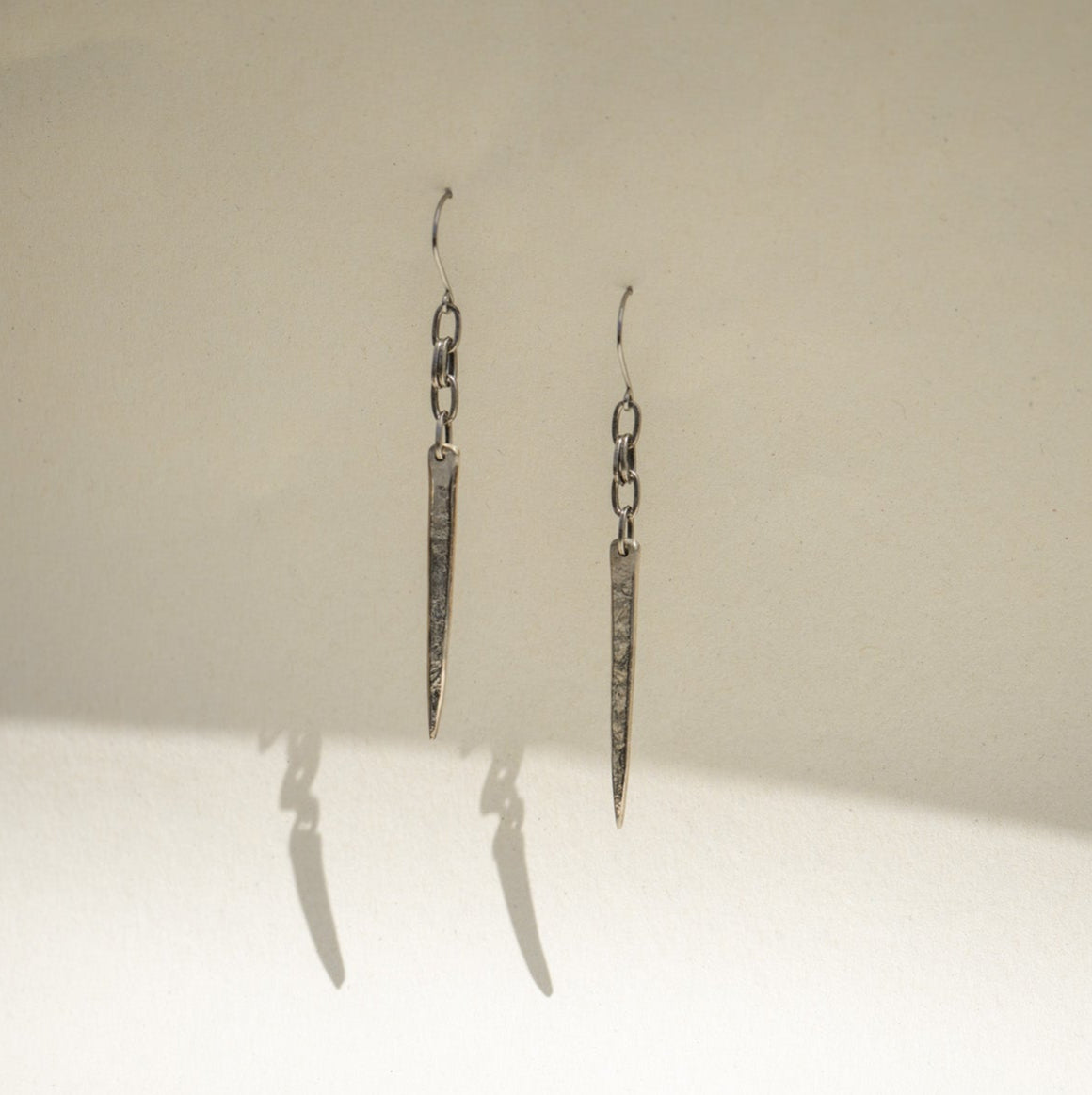 Tine earrings - Twisted Silver