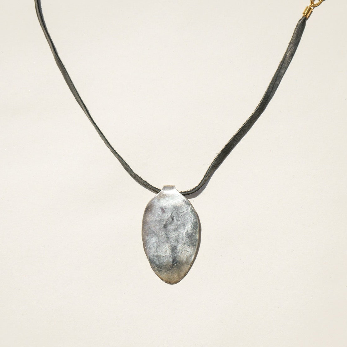Leather rocker necklace - Twisted Silver