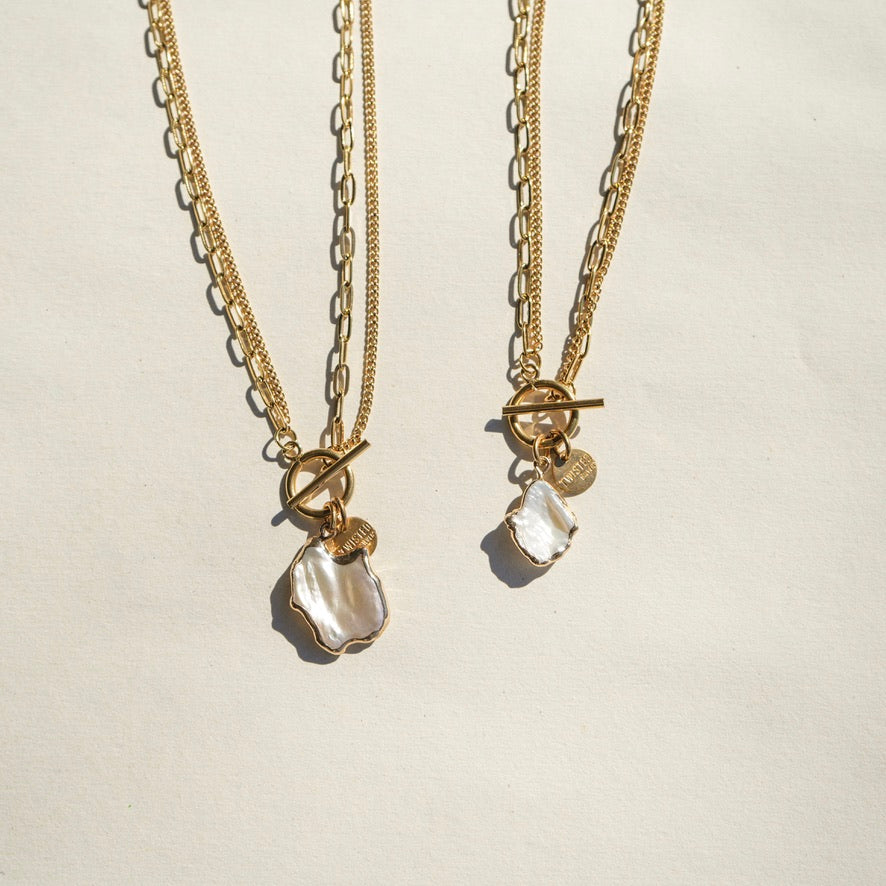 Freshwater necklace