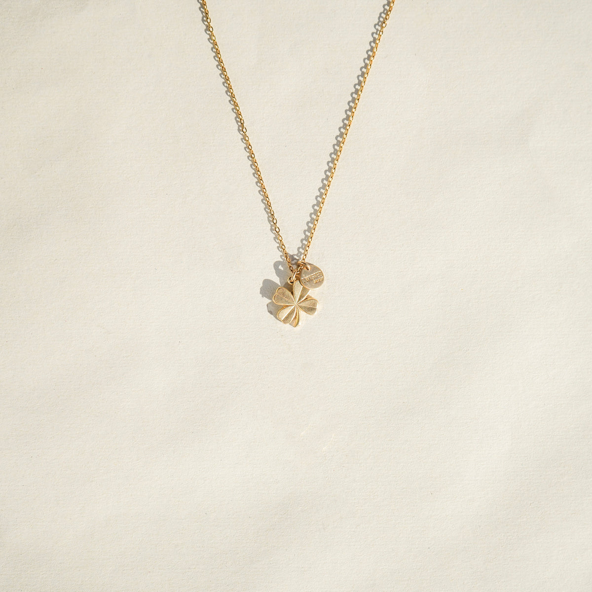 Shamrock necklace - Twisted Silver