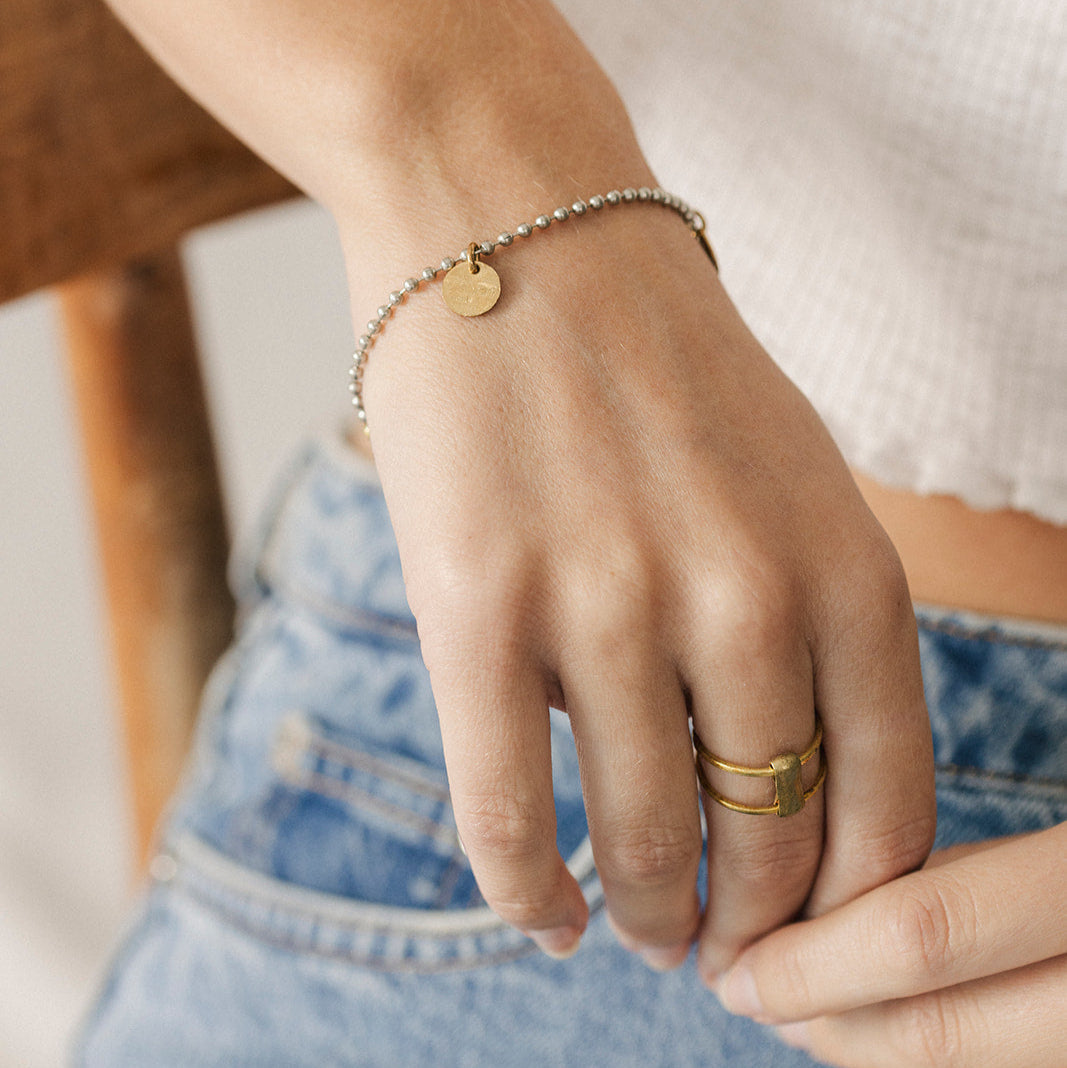 Spot bracelet