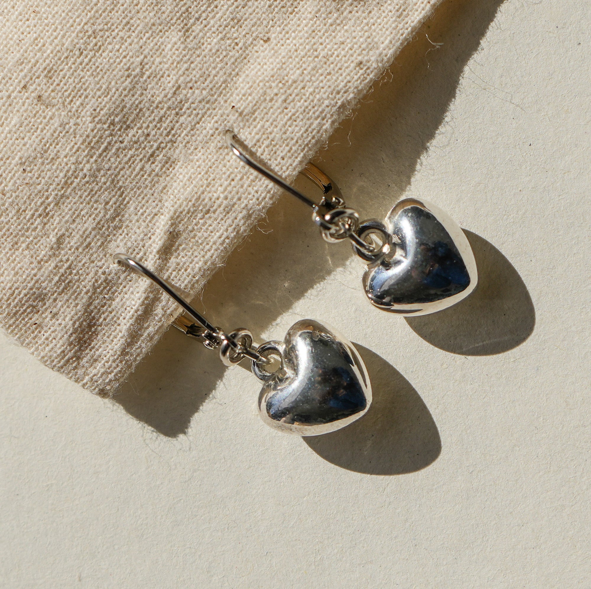 AMOUR Earrings