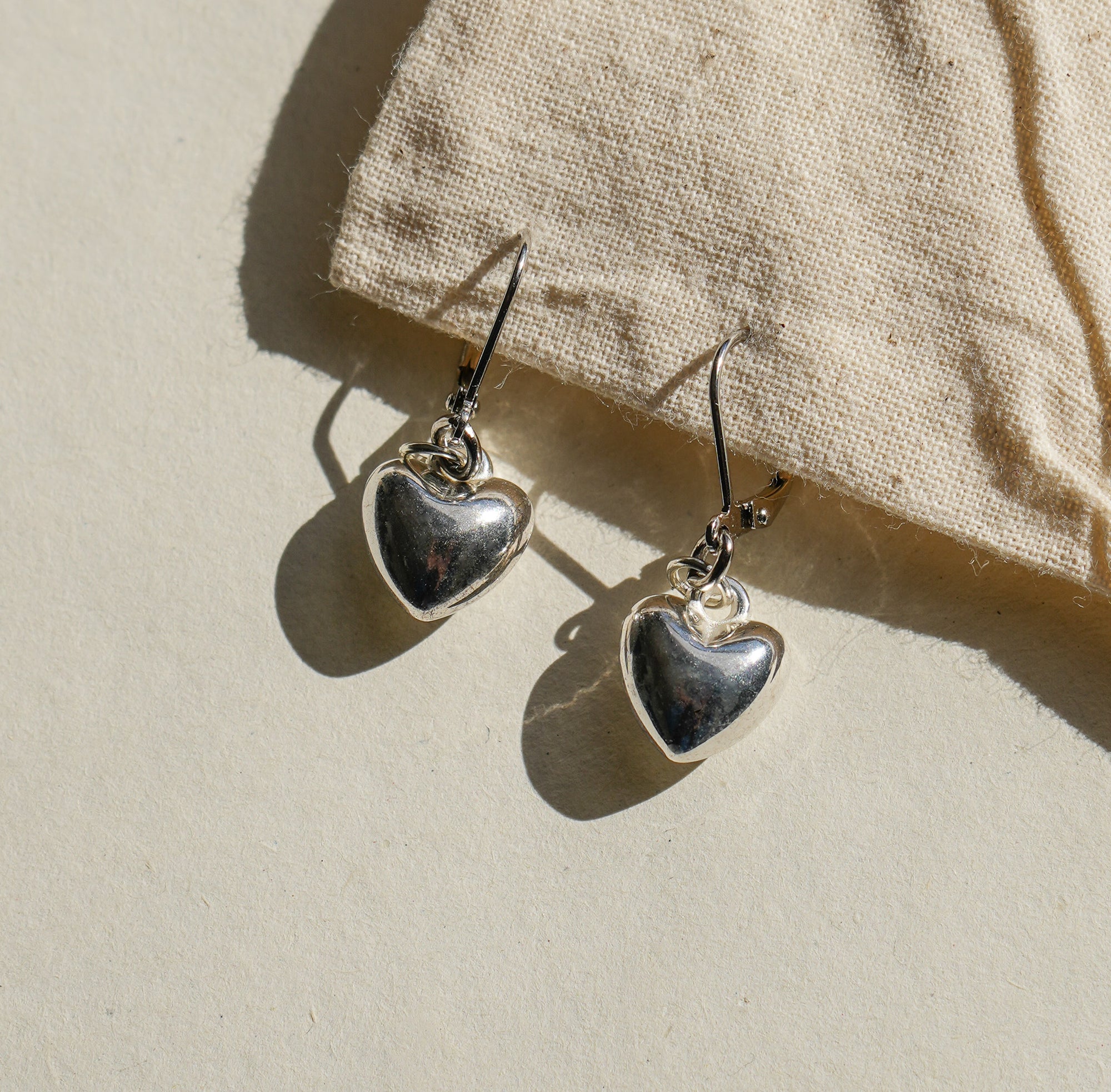 AMOUR Earrings