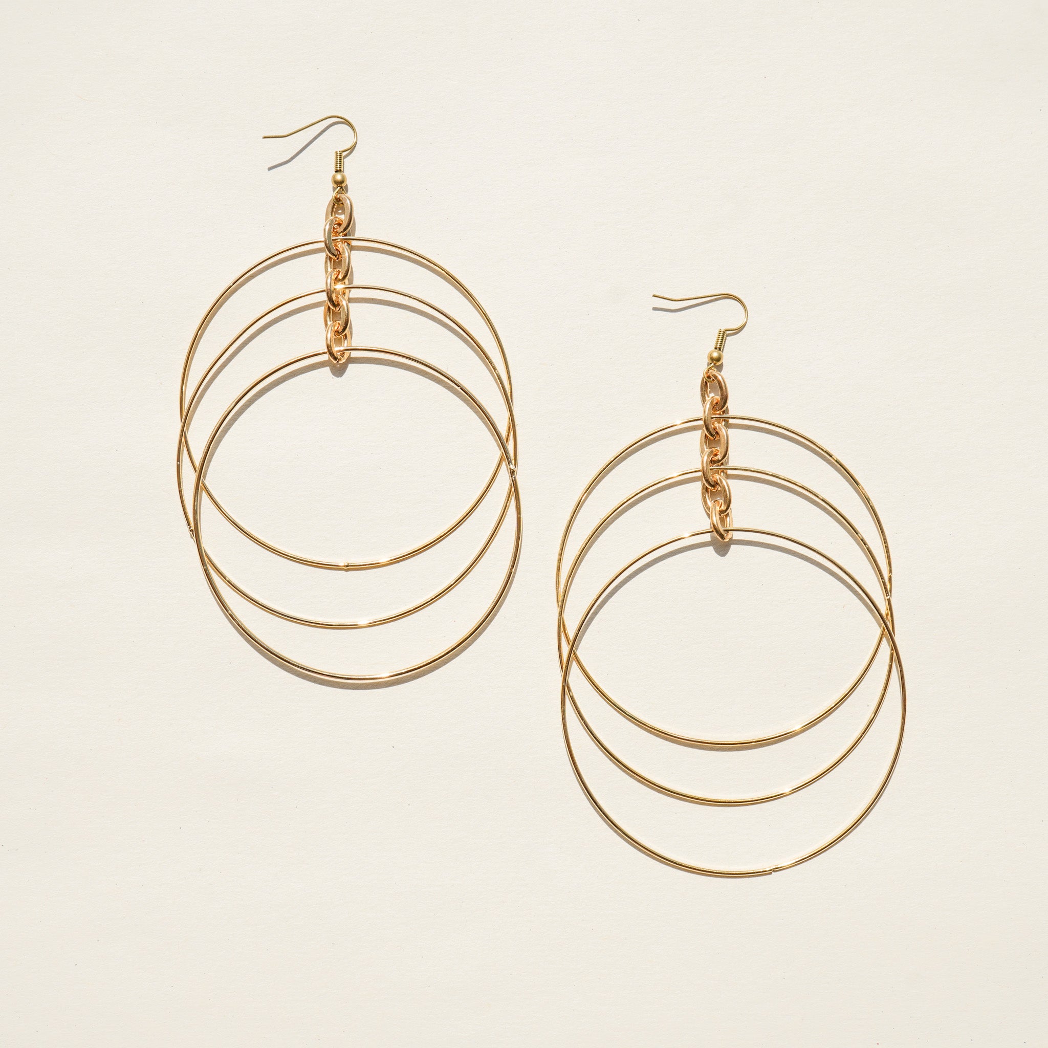 Kiss earrings - Twisted Silver