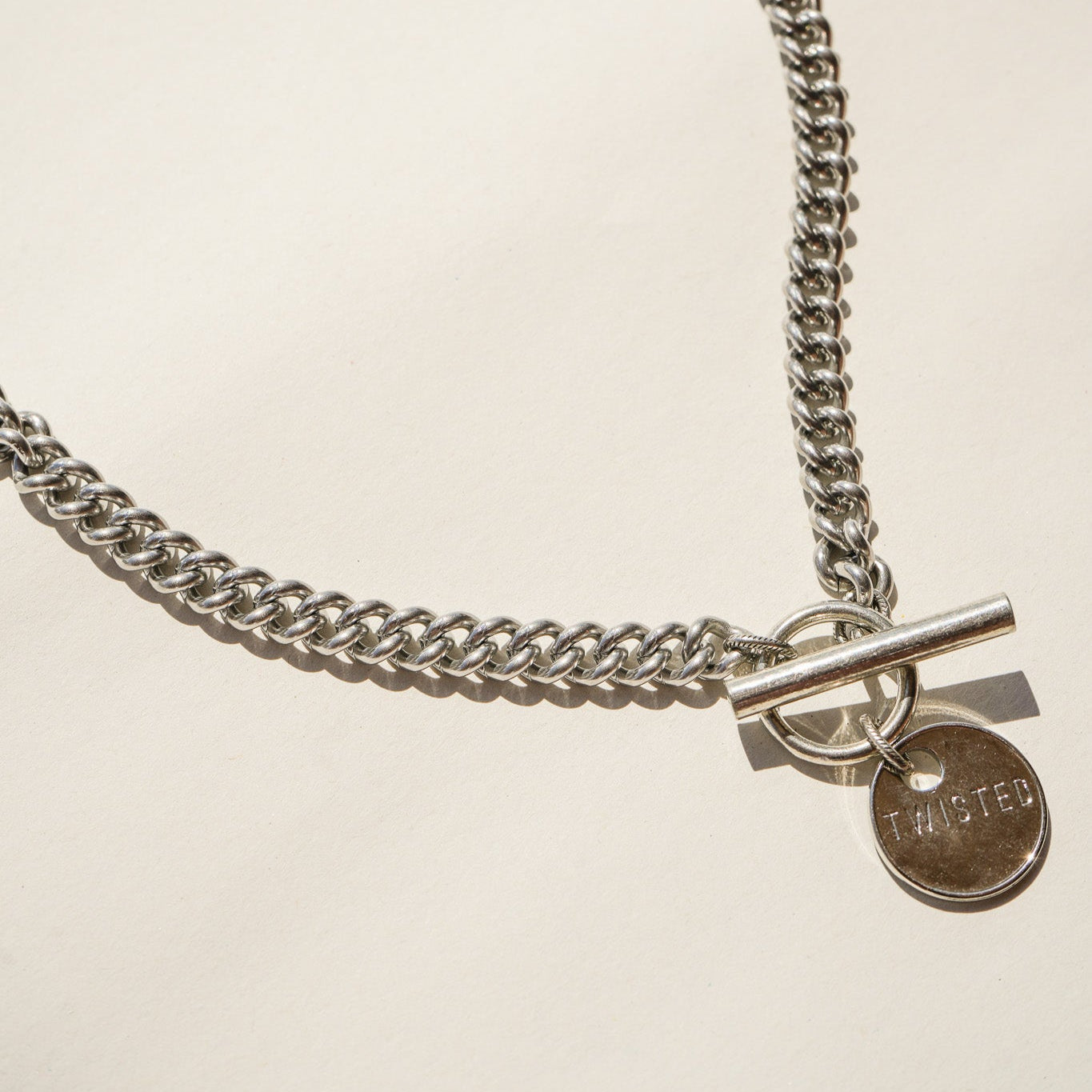 Capture mini necklace