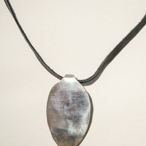 Leather rocker necklace - Twisted Silver