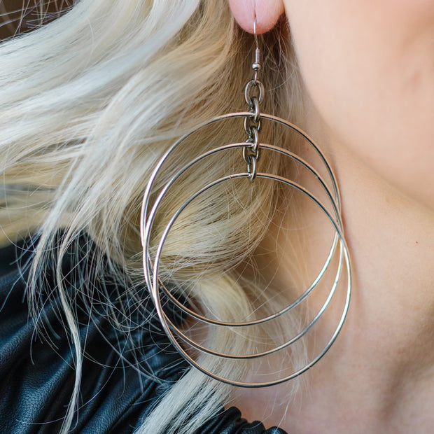 KISS Earrings - Twisted Silver